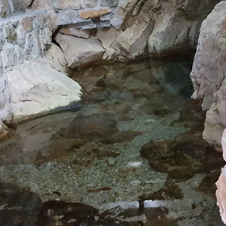 Apartament Nuci's Glass Floor